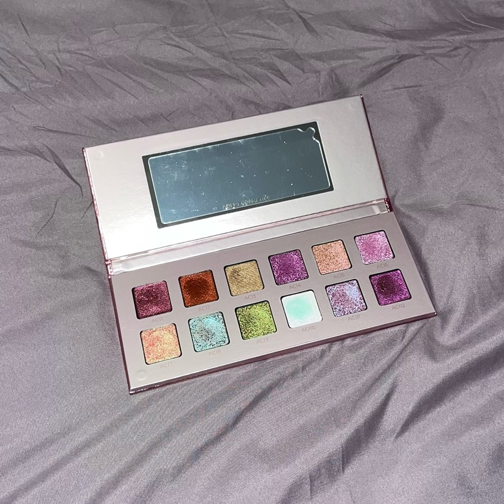 ADEPT COSMETICS Plain Jane Remastered Eyeshadow Palette (swatched only)